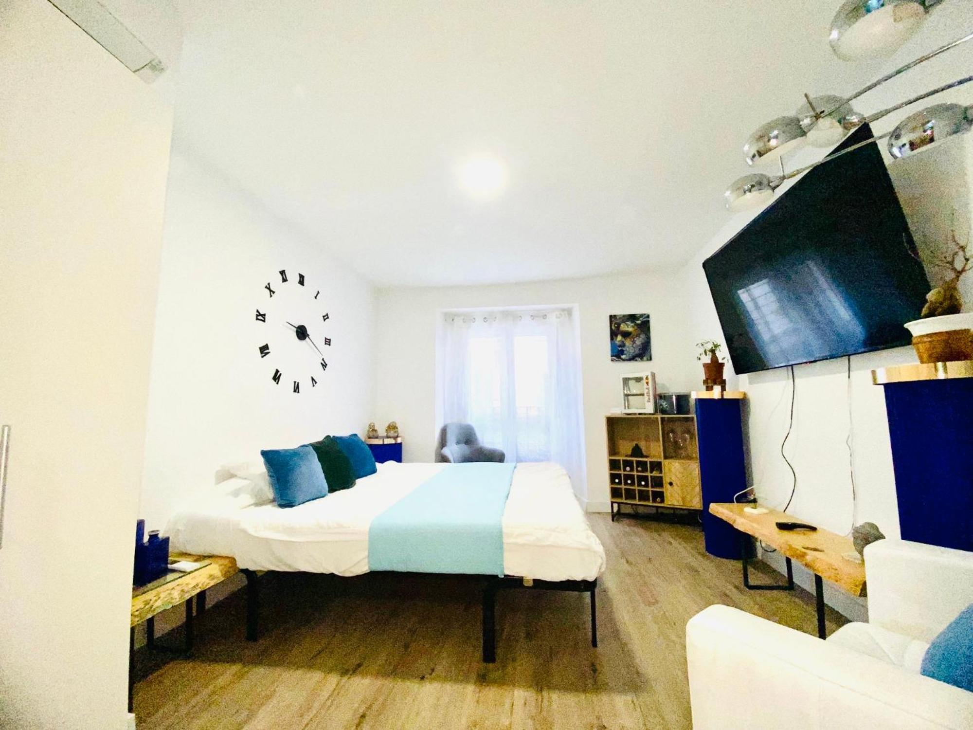 Apartamento Delux Ll Madrid Eksteriør billede